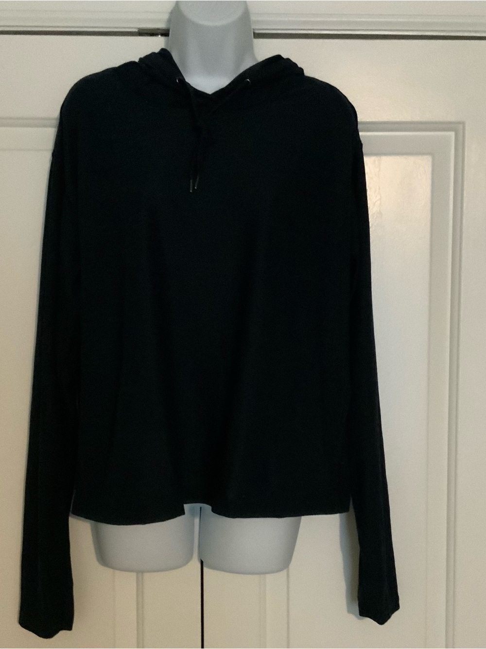 Old Navy Black Long-Sleeve Hooded Top